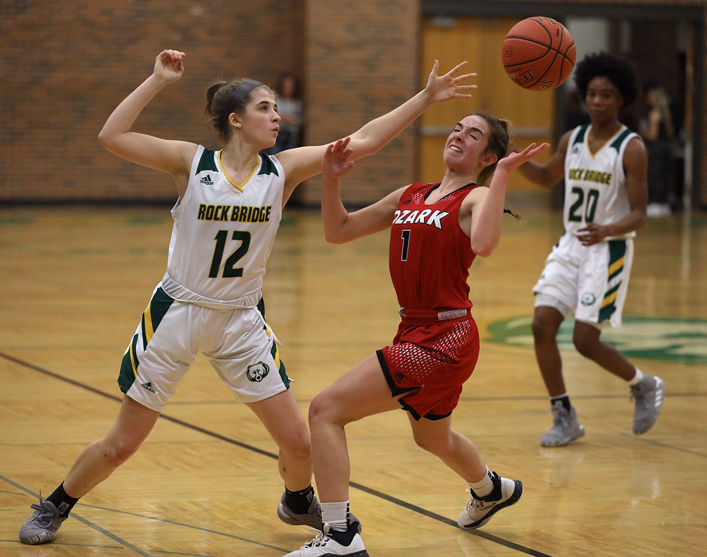 Samantha Mackley defends Ozark's Riley Boggs